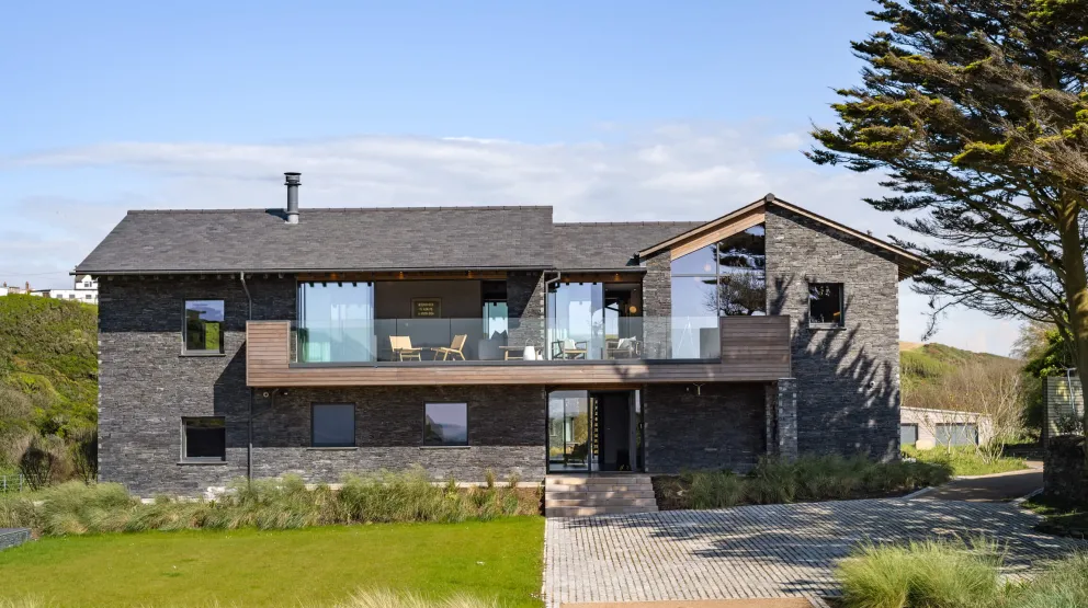 An exterior shot of the front of Noordhoek, taken from the driveway.
