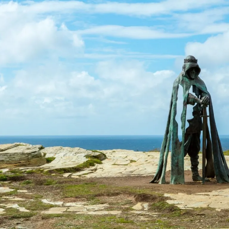 Sculpture of King Arthur, on Tintagel's headland.