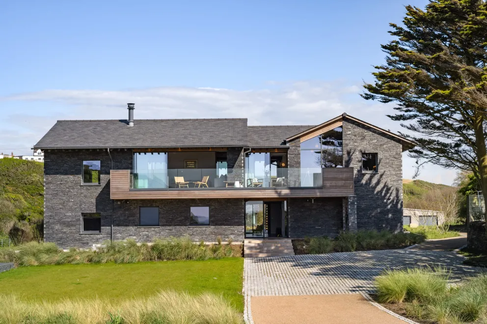 An exterior shot of the front of Noordhoek, taken from the driveway.