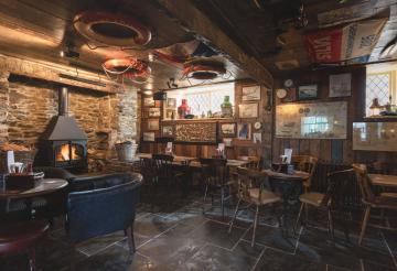 Chain Locker copyright St Austell Brewery (2).jpg