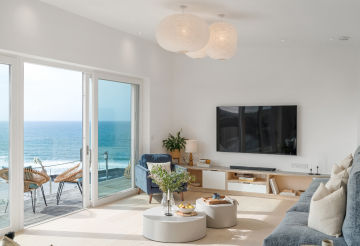 Luxury Holiday Homes with Hot Tubs Blog (2).png