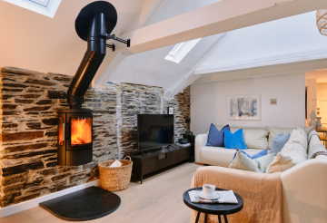 Harbour Walk Interior .png