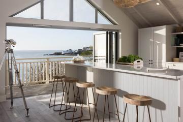 compass-point-coverack.jpg