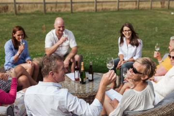 holiday-wine-holidays1.jpg