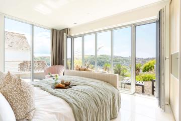 RiaReach-32- EDIT.jpg