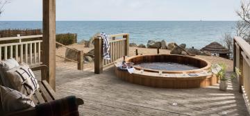 properties-with-hot-tubs-new-2.jpg