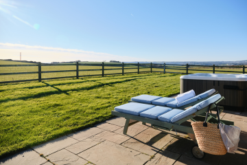Little Polkerris hot tub.png