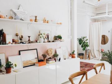 bookshelf.jpg