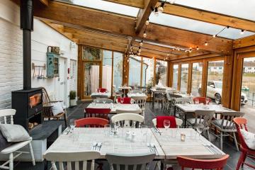 amelies-3-sunday-lunch.jpg