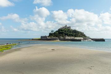 dog-friendly-beaches (2).jpg