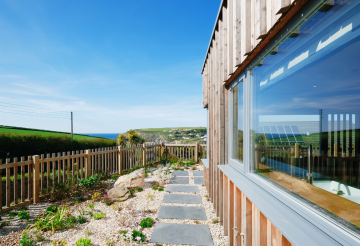 Climate-resilient landscaping (2).png