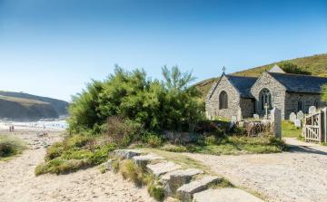 poldark-gunwalloe.jpg