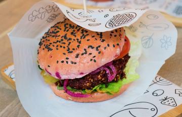 vegan-vegetarian-dining (6).jpg