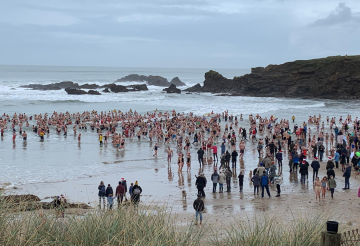 Christmas-Day-swims (4).png